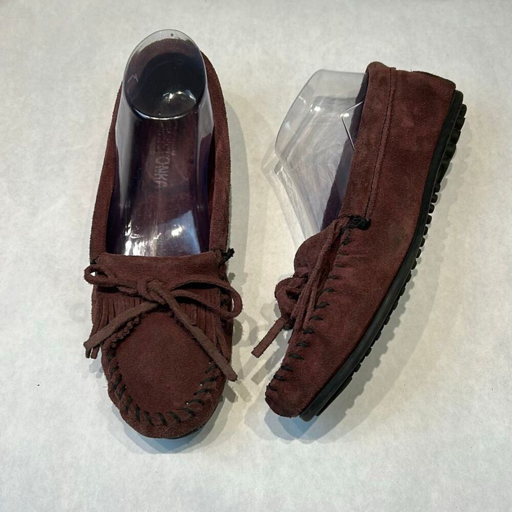 Minnetonka Kilty Hardsole Moccasins Deep Burgundy Suede Fringe Detail Tread Sole
